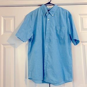 Men’s large easy care shirt! Worn twice! Great color!